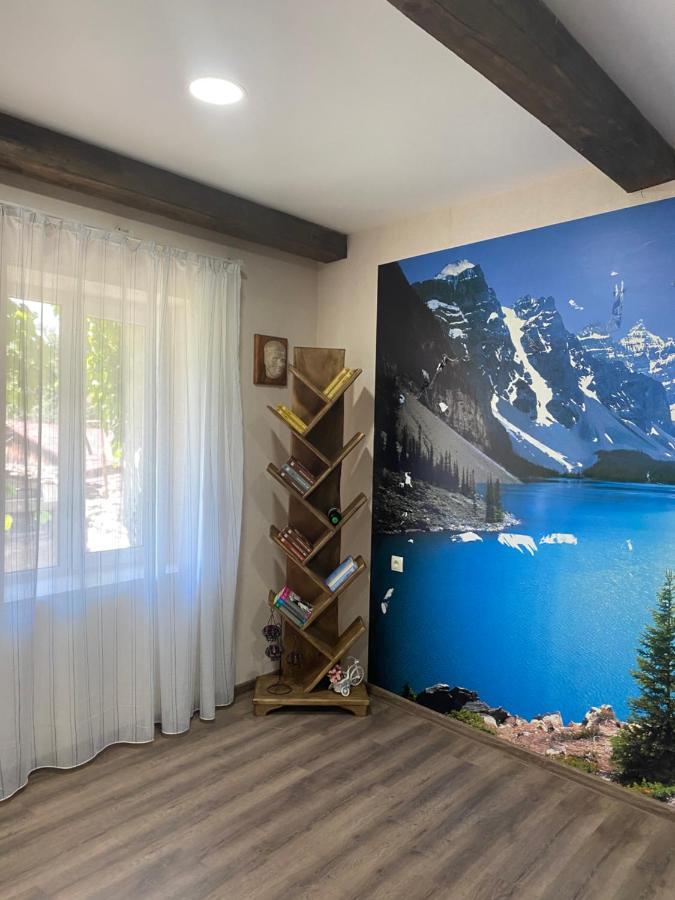 Iuri Udesiani'S Guesthouse Местия Экстерьер фото
