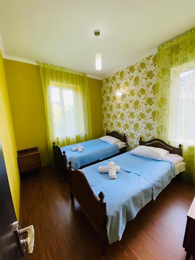 Iuri Udesiani'S Guesthouse Местия Экстерьер фото