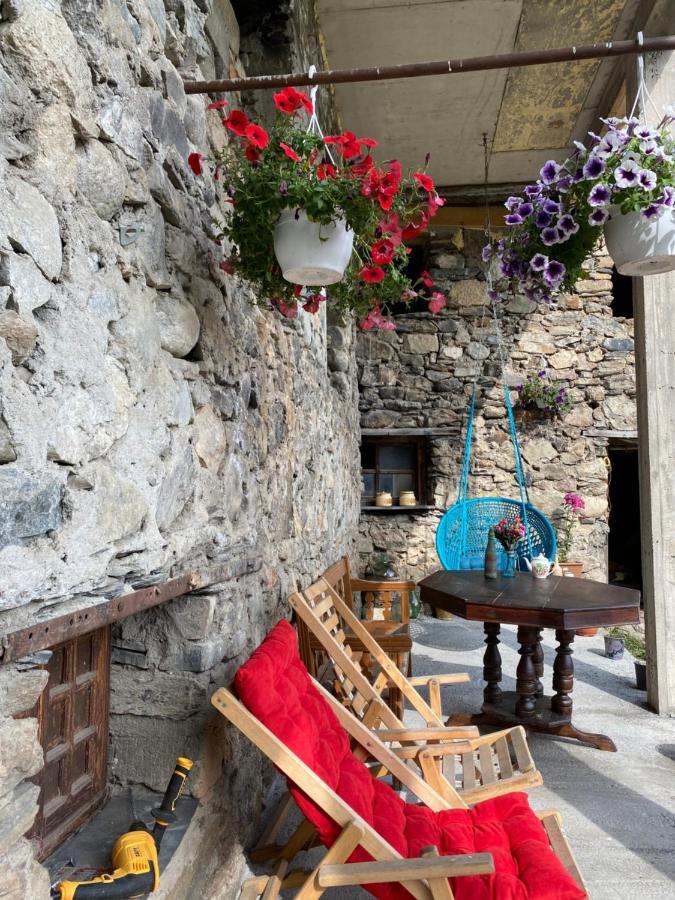 Iuri Udesiani'S Guesthouse Местия Экстерьер фото